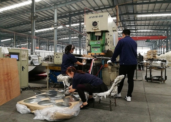 Bảng nhôm tròn đa năng 1000 series là nhẹ và bền cho các thiết bị bếp
