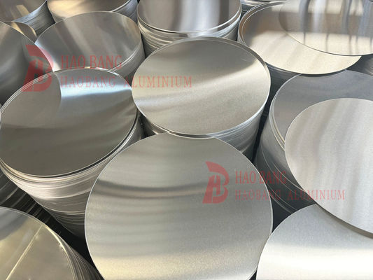 Bề mặt nhẵn Đĩa nhôm có độ phẳng cao Hợp kim 1050 1060 3003, dày 0,3–6 mm, Trống nhôm kích thước tùy chỉnh cho vỏ đèn & chậu