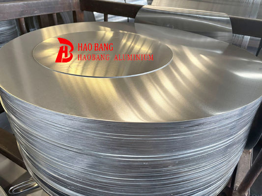 Bề mặt nhẵn Đĩa nhôm có độ phẳng cao Hợp kim 1050 1060 3003, dày 0,3–6 mm, Trống nhôm kích thước tùy chỉnh cho vỏ đèn & chậu