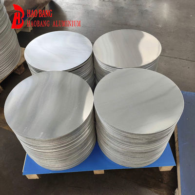 Kích thước tùy chỉnh Vòng tròn nhôm 0.3-6mm Độ dày 100-1000mm Diameter CC DC Material 1050 1060 3003 Alloy Crack Resistant Deep Drawing for Cookware and Lamp Cover Stamping