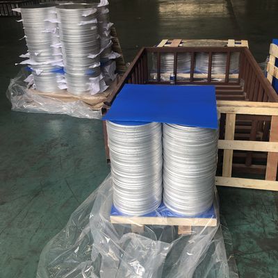 Bề mặt nhẵn Đĩa nhôm có độ phẳng cao Hợp kim 1050 1060 3003, dày 0,3–6 mm, Trống nhôm kích thước tùy chỉnh cho vỏ đèn & chậu