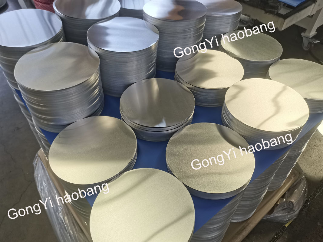 Bề mặt nhẵn Đĩa nhôm có độ phẳng cao Hợp kim 1050 1060 3003, dày 0,3–6 mm, Trống nhôm kích thước tùy chỉnh cho vỏ đèn & chậu